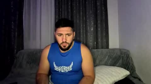 gold_alpha_boy online show from 11/05/25, 08:53