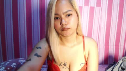 Snapshot of goldaveronn chatting on 03/04/25, 07:30 goldaveronn online show from 03/04/25, 07:30