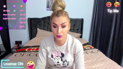 Nicole.. online show from 02/24/26, 05:05