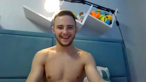 Golden boyyy21 online show from 01/11/25, 08:00