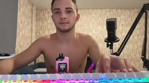 Golden boyyy21 online show from 02/20/25, 02:35