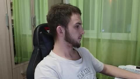 Golden boyyy21 online show from 12/19/25, 05:36