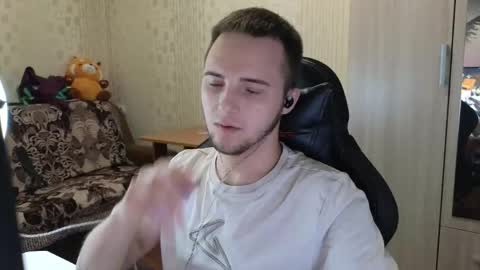 Golden boyyy21 online show from 06/07/26, 07:06