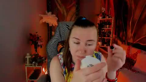 Snapshot of golden_dragones chatting on 06/14/26, 08:38 Gloria online show from 06/14/26, 08:38