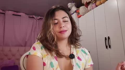 Snapshot of golden_gingerkitty chatting on 06/18/26, 01:17 golden_gingerkitty online show from 06/18/26, 01:17
