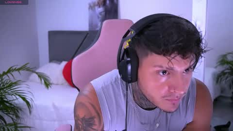 goldenatlasx online show from 04/22/26, 10:44