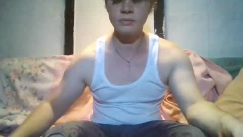 Snapshot of goldenboy207 chatting on 07/20/26, 09:28 goldenboy207 online show from 07/20/26, 09:28
