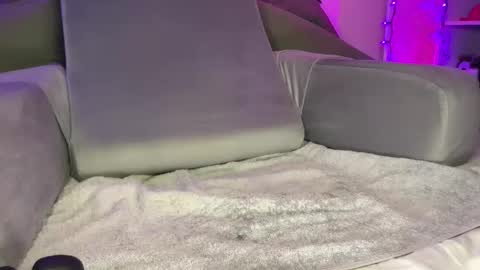Goldengirlcartier online show from 05/29/26, 03:04