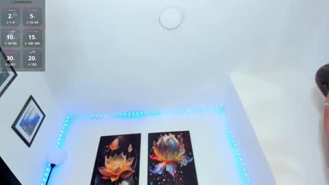 May smith online show from 10/13/25, 07:52