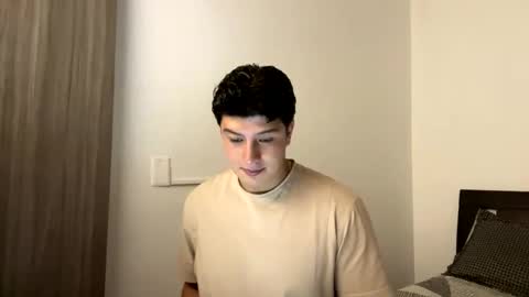 goldenknight33 online show from 09/10/25, 02:06