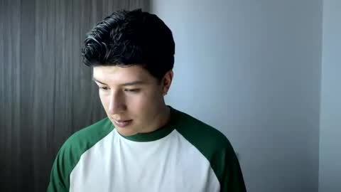 goldenknight33 online show from 10/11/25, 03:43