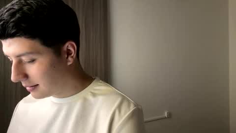 goldenknight33 online show from 10/24/25, 04:36