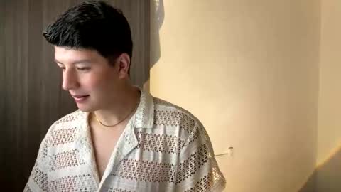 goldenknight33 online show from 11/11/25, 04:40