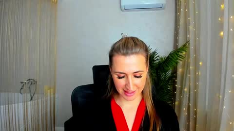 Olivia online show from 01/20/25, 03:50