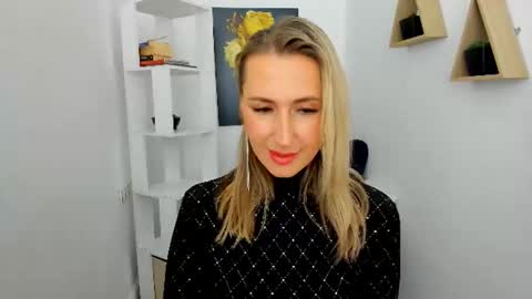 Olivia online show from 09/11/25, 07:47