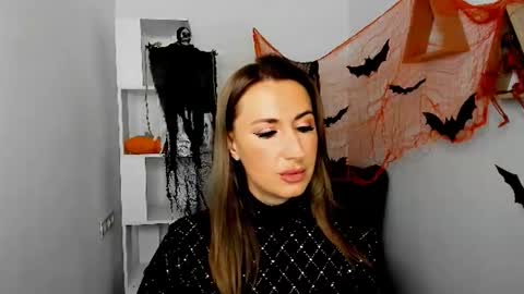 Olivia online show from 10/11/25, 07:12