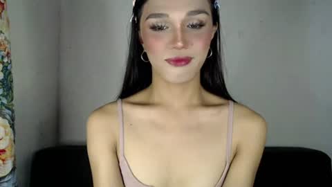 Lily is Gold online show from 07/14/26, 11:05