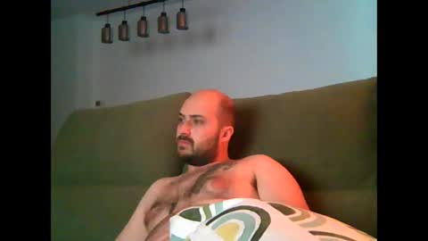 goldenspainboy online show from 10/31/25, 07:04