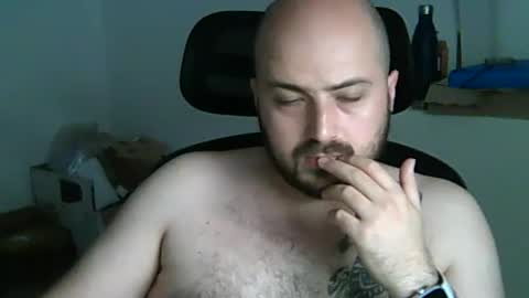 Snapshot of goldenspainboy chatting on 06/20/26, 11:02 goldenspainboy online show from 06/20/26, 11:02