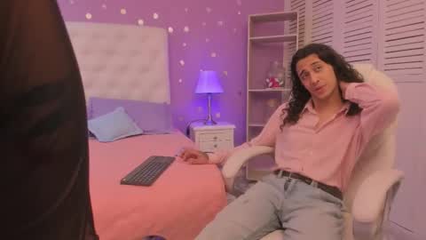 Snapshot of goldentemptation_ chatting on 02/09/26, 07:18 goldentemptation_ online show from 02/09/26, 07:18