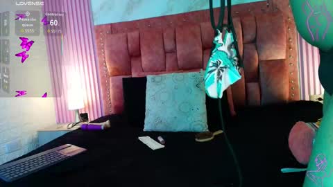 goldilockss15 online show from 11/05/25, 03:17