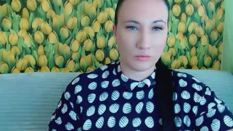 goldmoonn online show from 09/14/25, 12:04