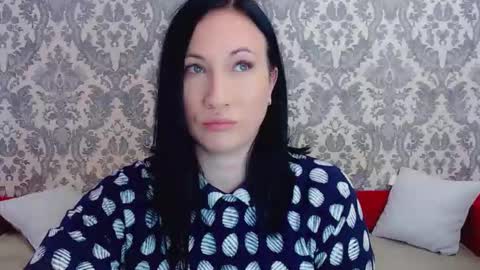 Snapshot of goldmoonn chatting on 04/24/26, 09:12 goldmoonn online show from 04/24/26, 09:12