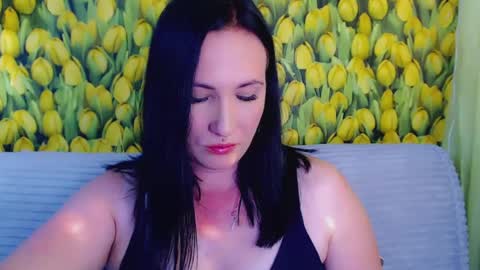 Snapshot of goldmoonn chatting on 06/27/26, 04:45 goldmoonn online show from 06/27/26, 04:45