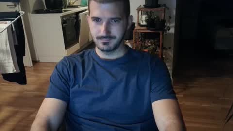 goldnic_10 online show from 10/25/25, 05:04