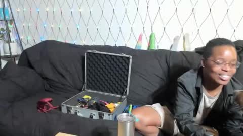 Goldstar and Princess online show from 11/20/25, 01:06