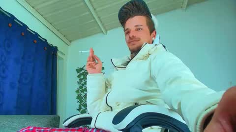 Snapshot of goldy_loyal99 chatting on 10/01/25, 06:08 Goldy Loyal93 online show from 10/01/25, 06:08