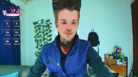 Snapshot of goldy_loyal99 chatting on 10/07/25, 02:42 Goldy Loyal93 online show from 10/07/25, 02:42