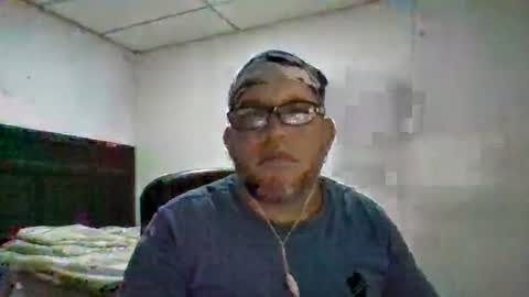 Snapshot of golons17 chatting on 07/29/26, 04:54 golons17 online show from 07/29/26, 04:54