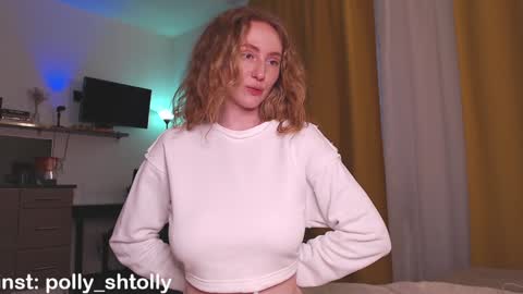 Polly online show from 02/03/25, 02:02