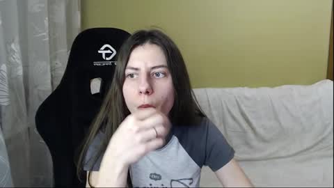 Elizabeth Effie online show from 02/22/26, 05:55