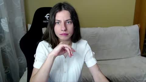 Elizabeth Effie online show from 07/05/26, 05:42