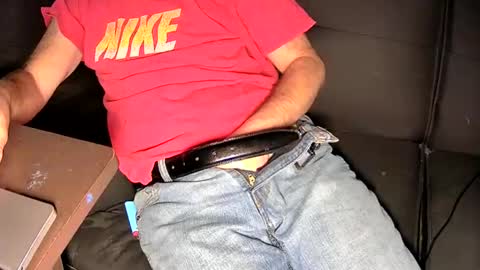 goodboy1979 online show from 04/17/26, 11:46