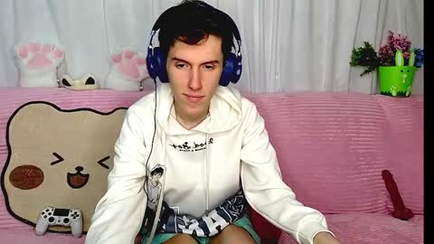 Snapshot of goodboyluca chatting on 05/07/26, 07:08 Luca online show from 05/07/26, 07:08