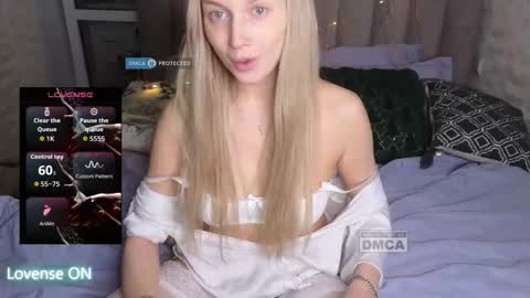 goodgirl0024 online show from 01/15/26, 08:34