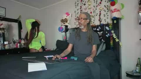 GoodieTimes1 Mrs. Bonnie  Mr. Clyde online show from 04/26/26, 08:23