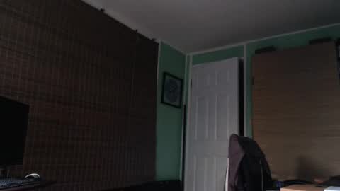 Snapshot of goodpix chatting on 01/11/25, 05:10 Kriss online show from 01/11/25, 05:10