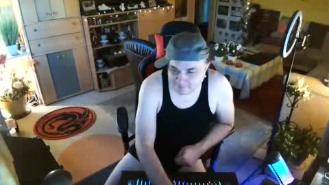 Snapshot of google5001 chatting on 09/15/25, 05:07 google5001 online show from 09/15/25, 05:07