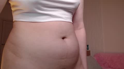 Snapshot of goose_pagoda chatting on 06/01/26, 07:37 Yulia 24 online show from 06/01/26, 07:37
