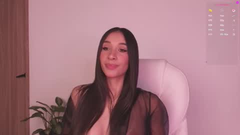Snapshot of gorgeous_brunette chatting on 06/20/26, 08:06 Rose online show from 06/20/26, 08:06