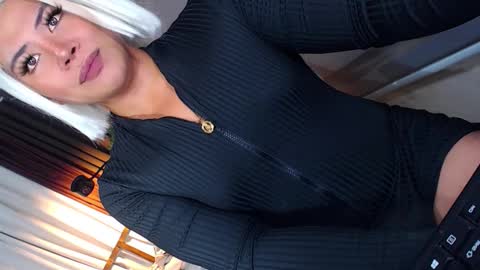 Samantha online show from 03/08/26, 01:25