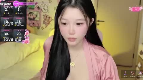 Snapshot of gorgeous_girl33 chatting on 10/04/25, 06:00 gorgeous girl33 online show from 10/04/25, 06:00