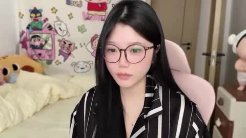 Snapshot of gorgeous_girl33 chatting on 11/15/25, 02:20 gorgeous girl33 online show from 11/15/25, 02:20