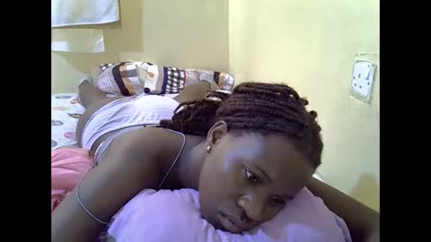 Snapshot of gorgeous_maya1 chatting on 05/01/26, 10:42 gorgeous_maya1 online show from 05/01/26, 10:42