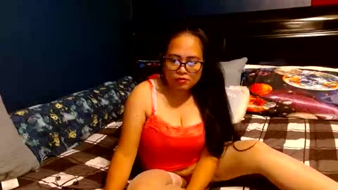 Snapshot of gorgeouslyn09 chatting on 09/21/25, 09:49 gorgeouslyn09 online show from 09/21/25, 09:49