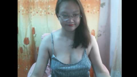 gorgeousmama online show from 10/17/25, 04:37
